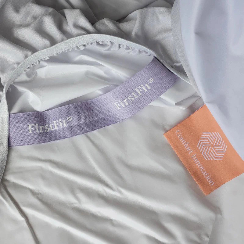 DreamComfort Mattress Protector
