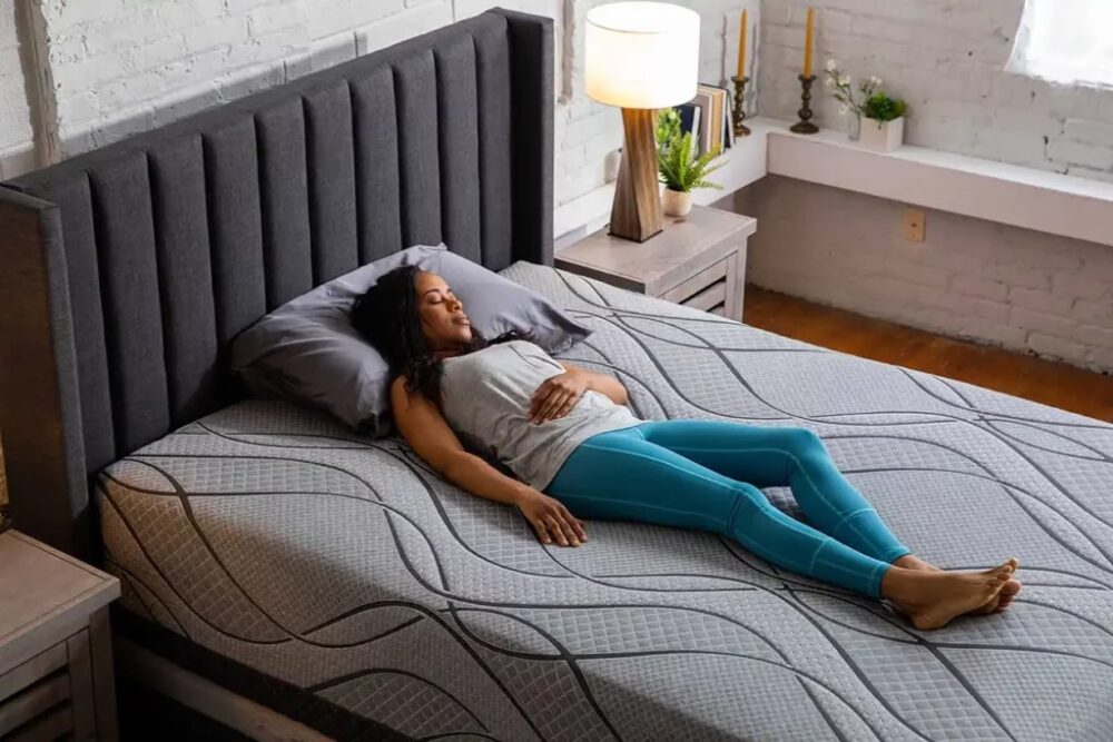 v9-hybrid-foam-3.jpg v9-hybrid-foam-3.jpg