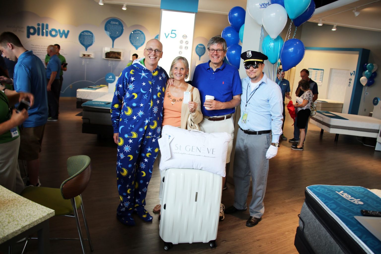 Pillows, People & Prize winners! Verlo