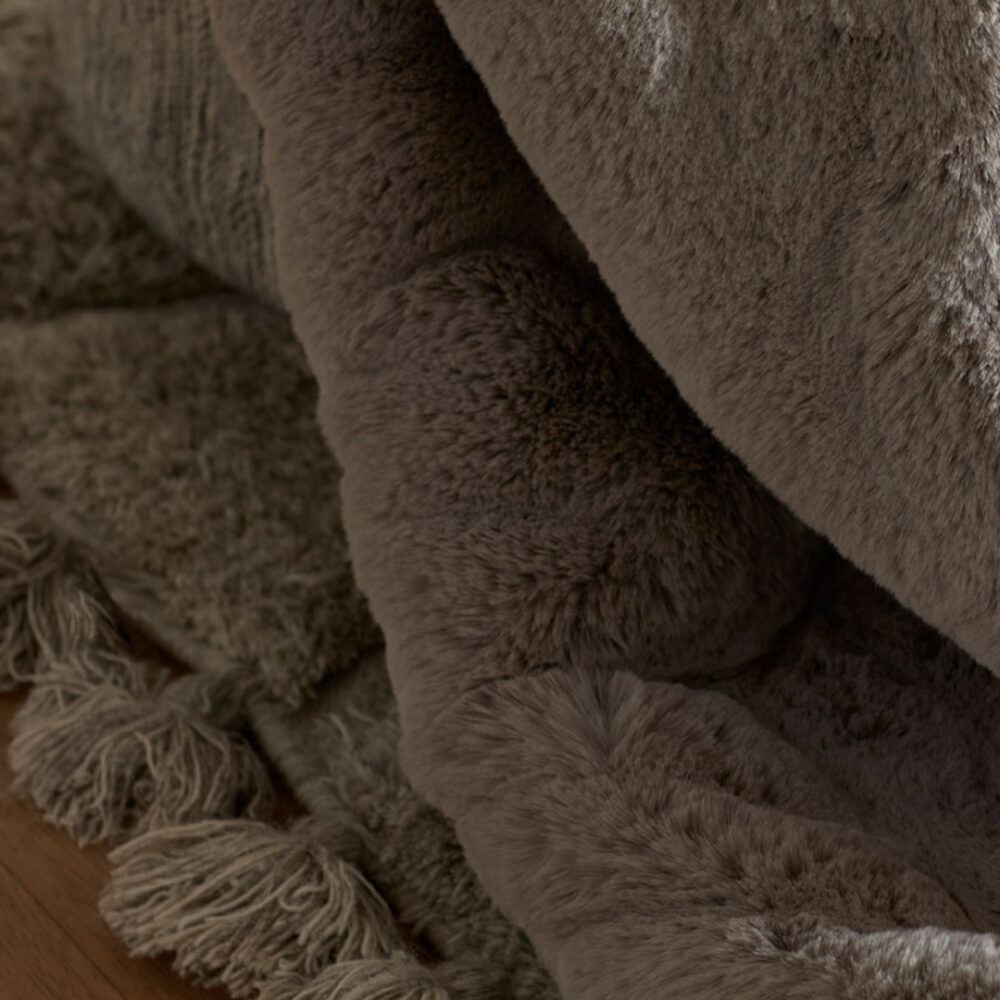 Cozy Earth Superplush Cuddle Blanket Cozy Earth Superplush Cuddle Blanket