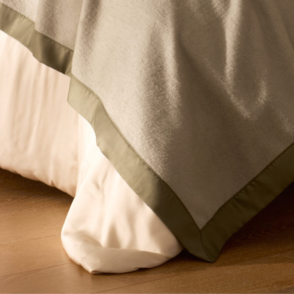 Cozy Earth Bamboo Blanket Cozy Earth Bamboo Blanket