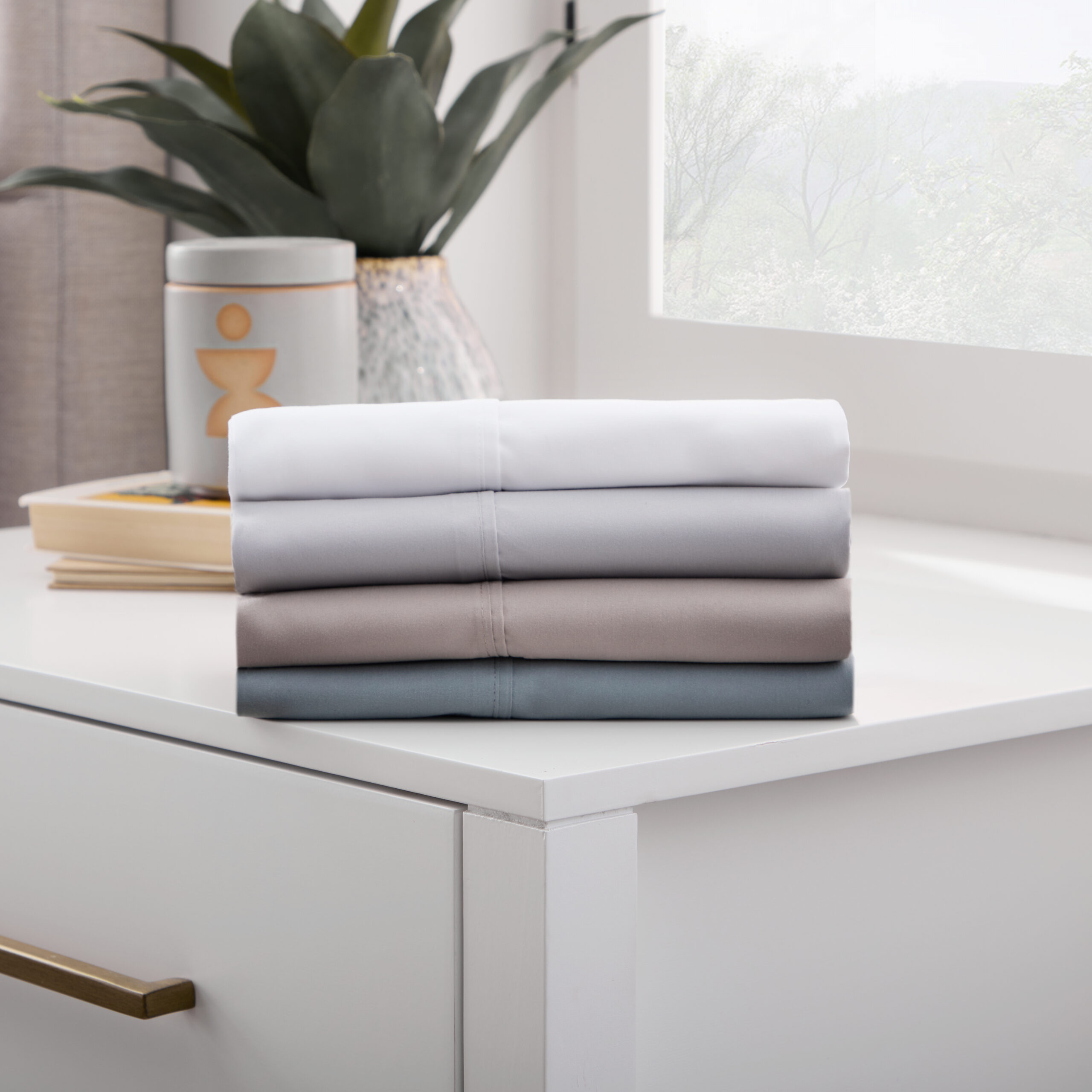 Malouf Brushed Microfiber Sheet Set Malouf Brushed Microfiber Sheet Set